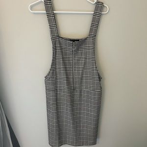 NEW Primark black and white pinafore dress Size 8
